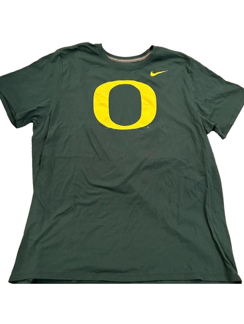 Nike Men's Green Tshirt